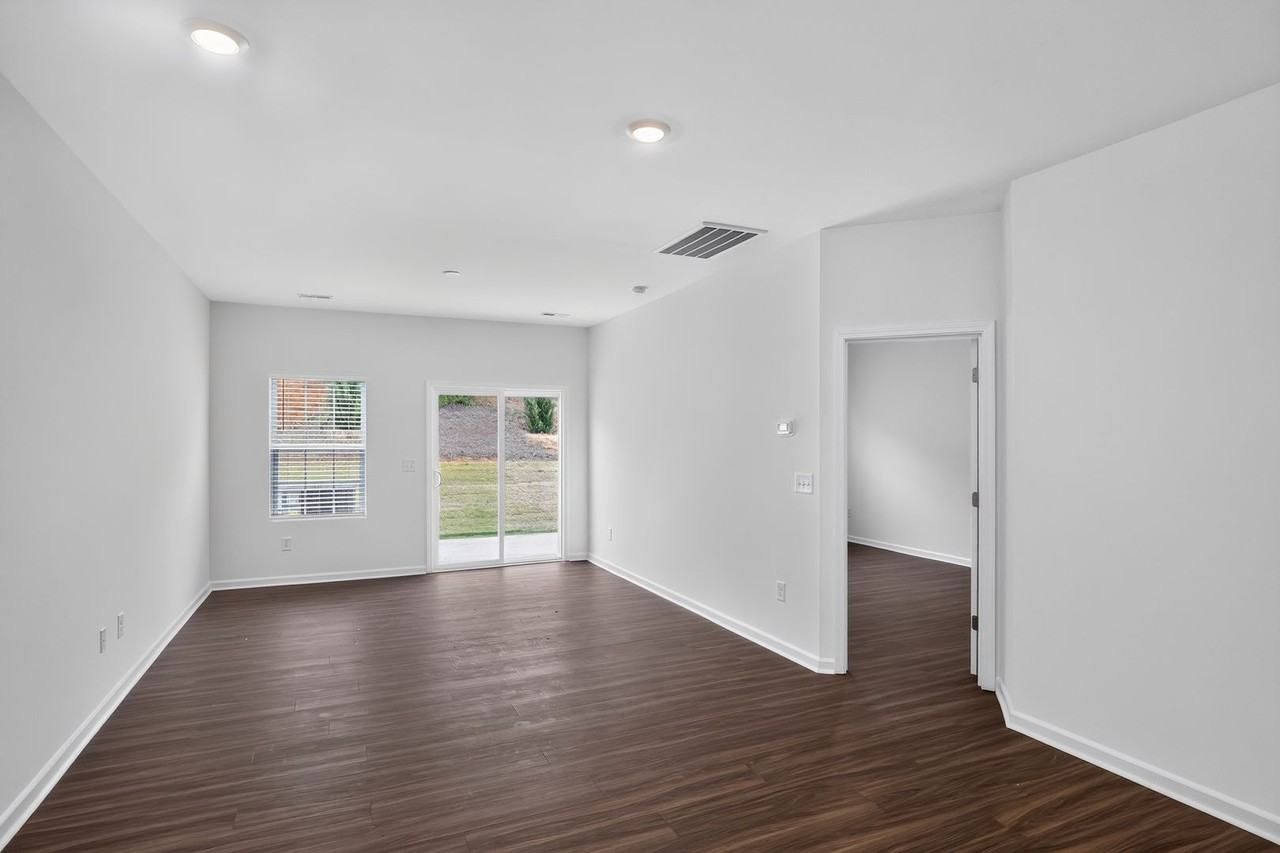 115 115 Holly Oak Court - Photo 6 of 30