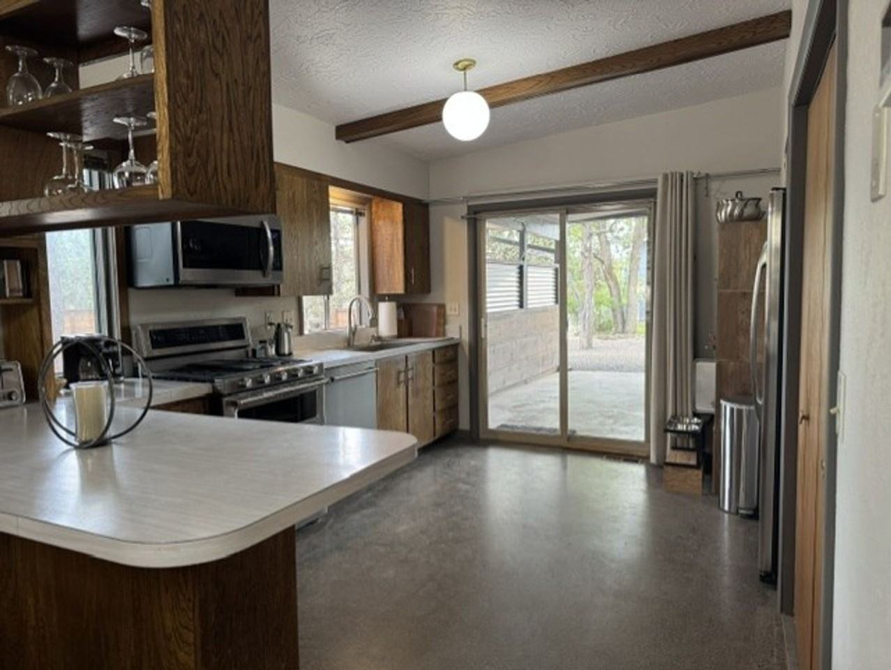265 Nw Linster Pl - Photo 4 of 23