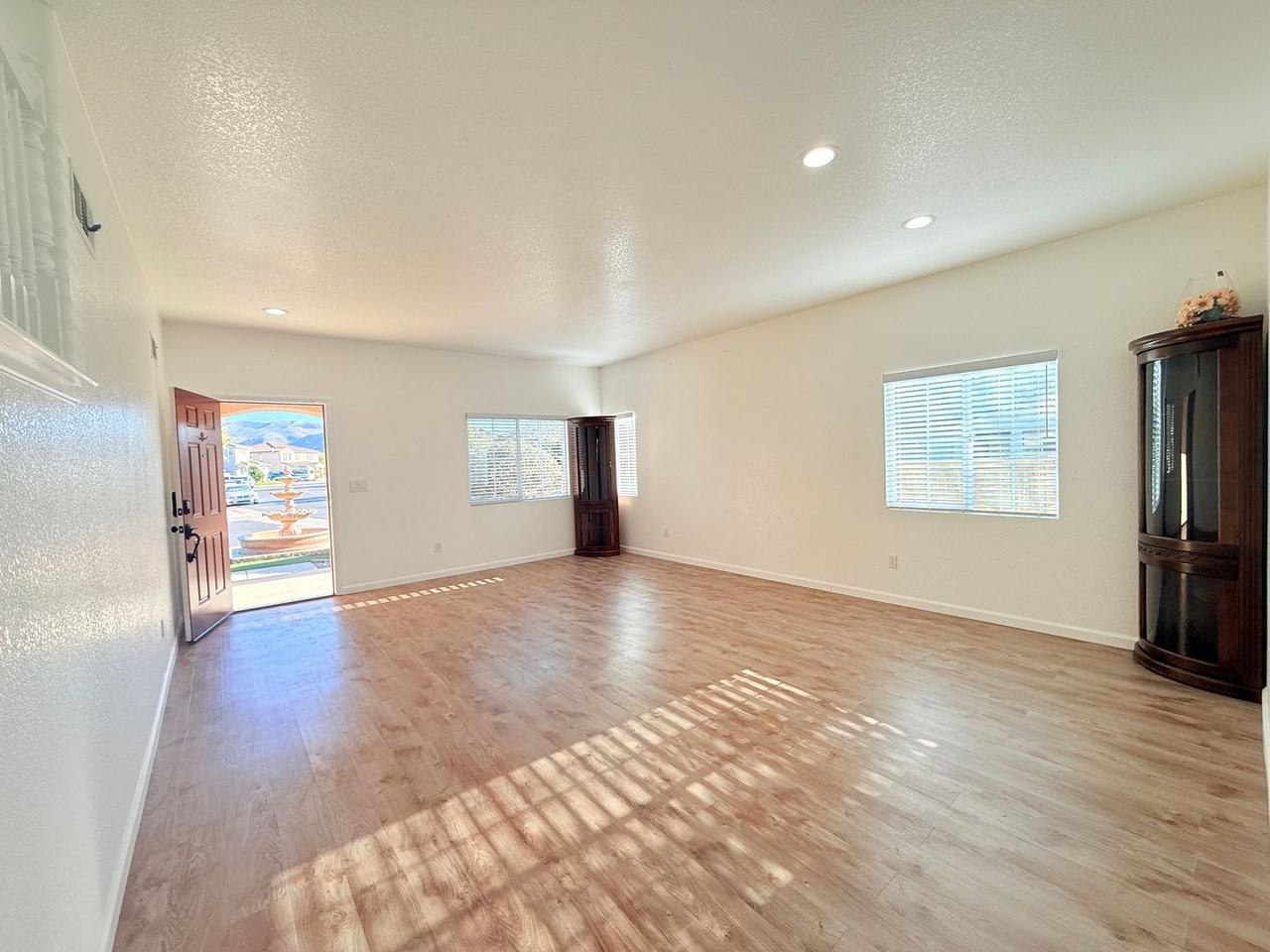 2023 San Antonio Ct - Photo 4 of 45
