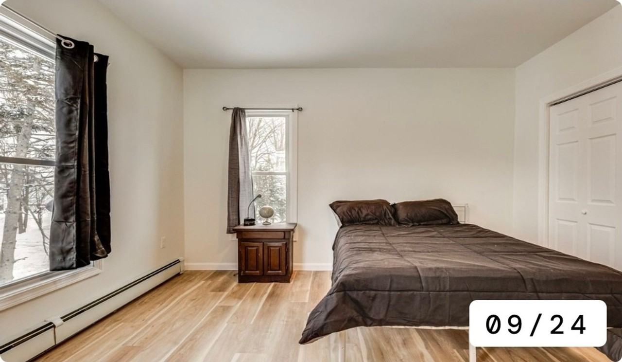 53 Hall St - Photo 3 of 10