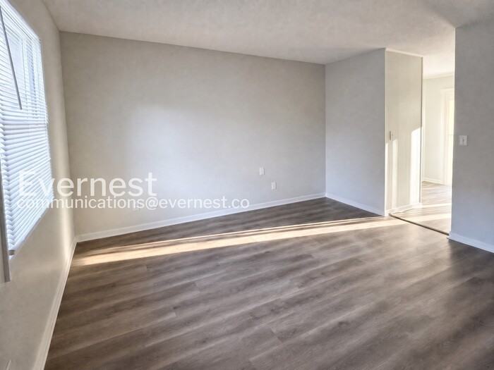 275 Efird St - Photo 4 of 18