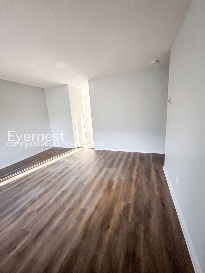275 Efird St - Photo 5 of 18