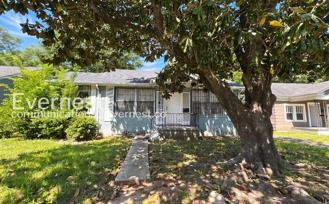 616 26th St Sw - Photo 1 of 1