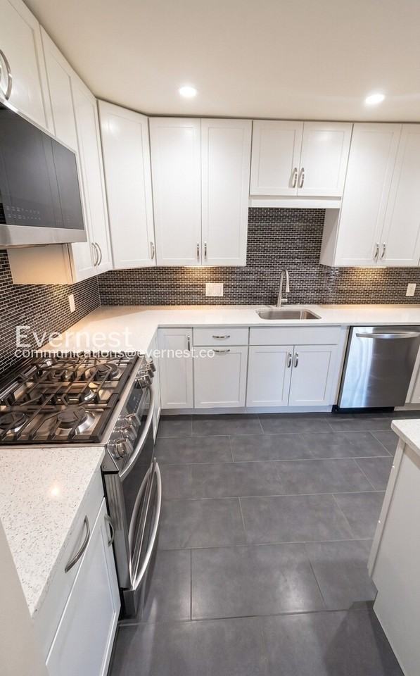 12709 Gordon Blvd #70 - Photo 5 of 27