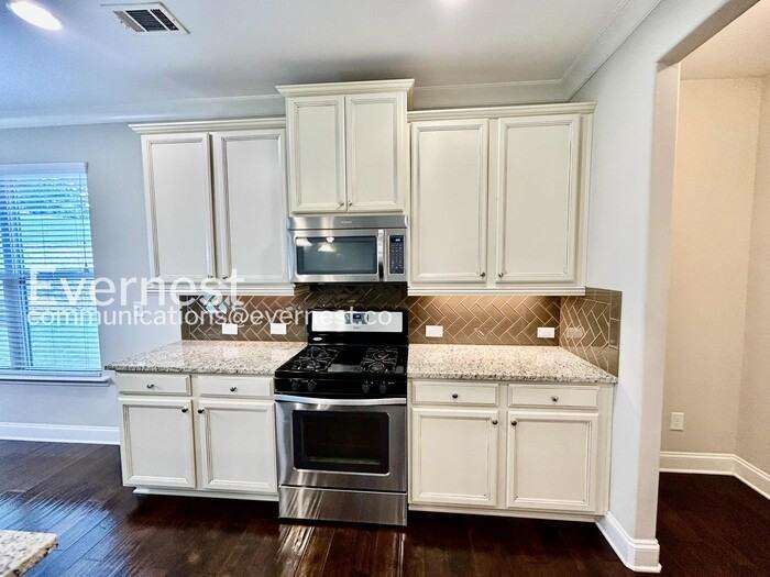 2641 Arnold Palmer Way - Photo 3 of 34