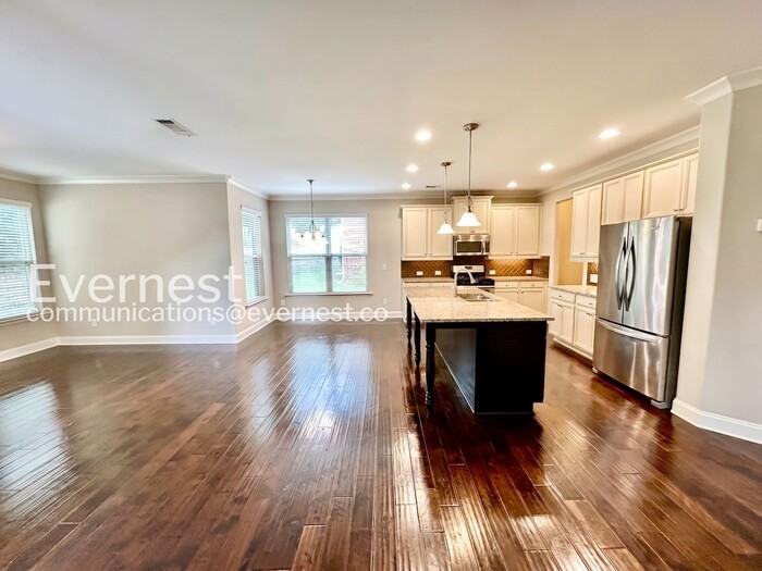 2641 Arnold Palmer Way - Photo 5 of 34