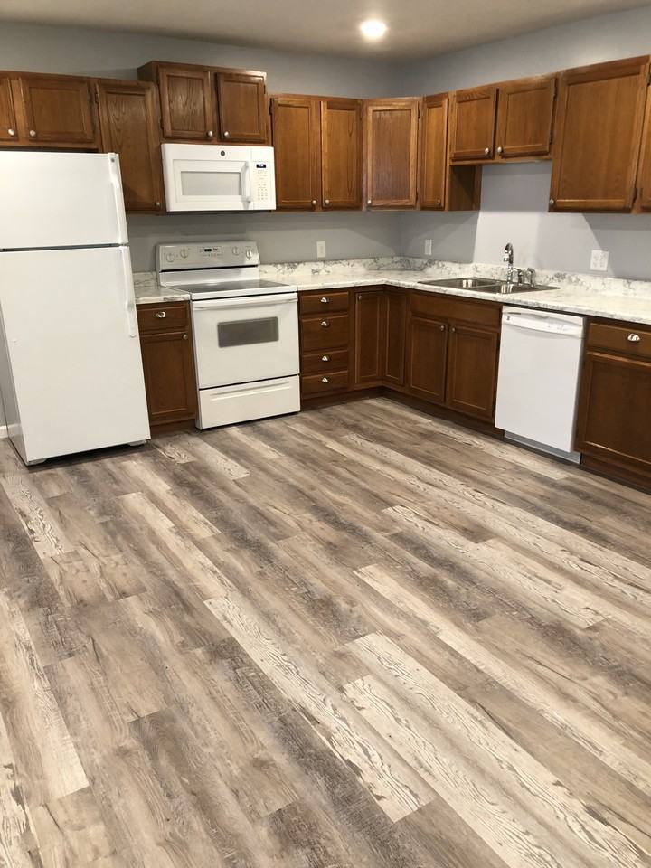 1106 W 17th St #NA - Photo 3 of 10