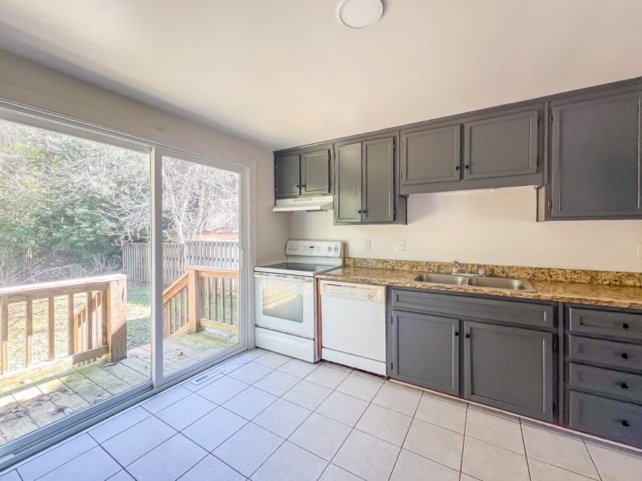 35 Fox Hill Dr #35 - Photo 4 of 17