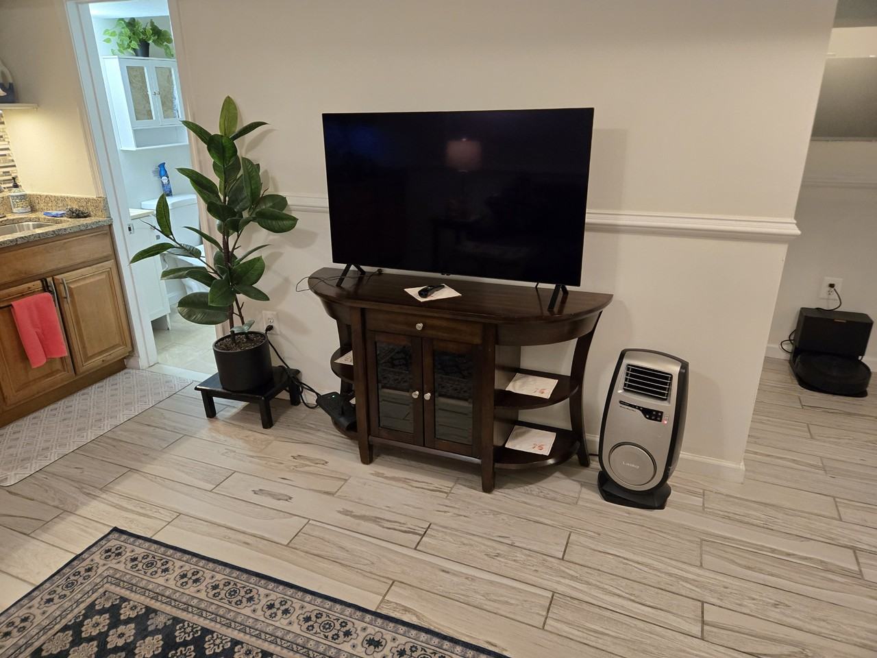 619 Irving St Nw #NA - Photo 5 of 27
