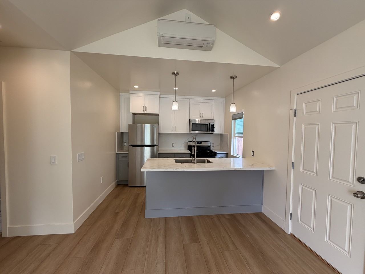 5833 Falcon Ave #NA - Photo 2 of 7
