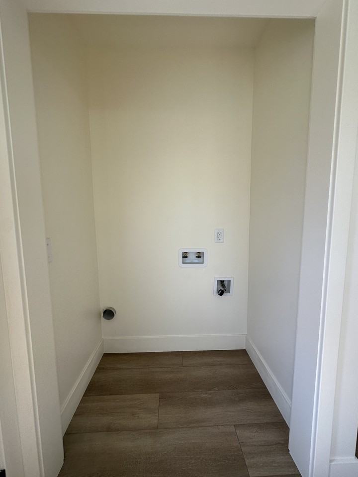 5833 Falcon Ave #NA - Photo 7 of 7