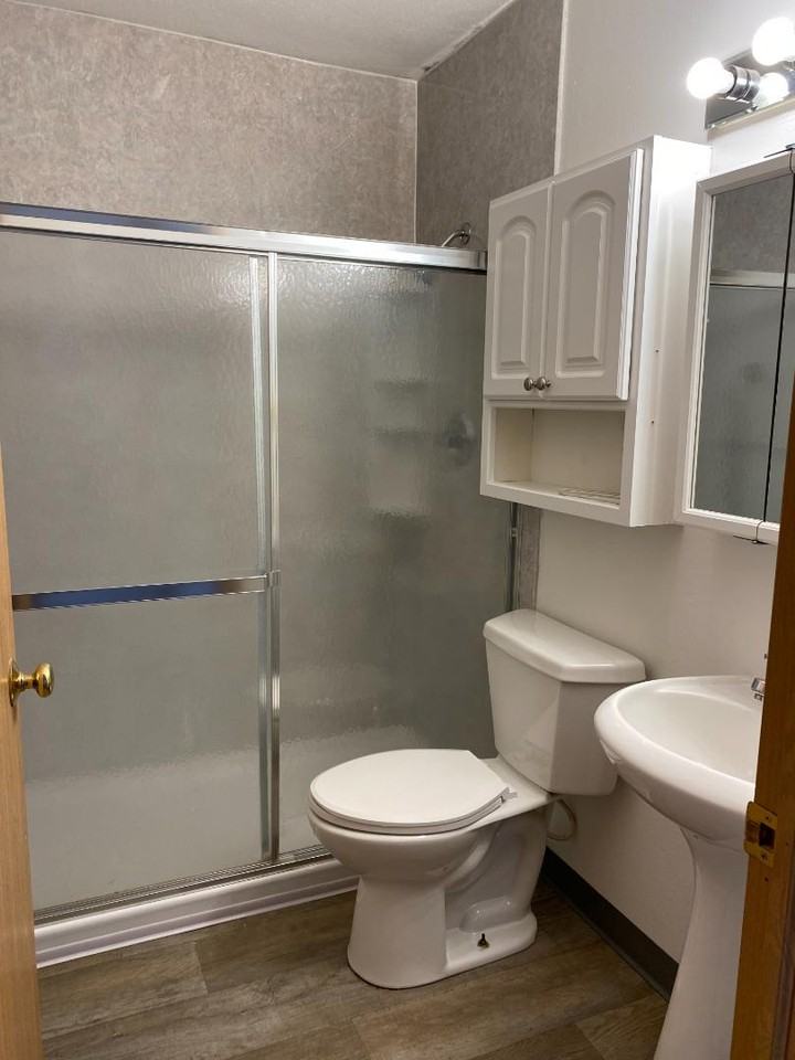401 Southwest Elm Street - Photo 4 of 10