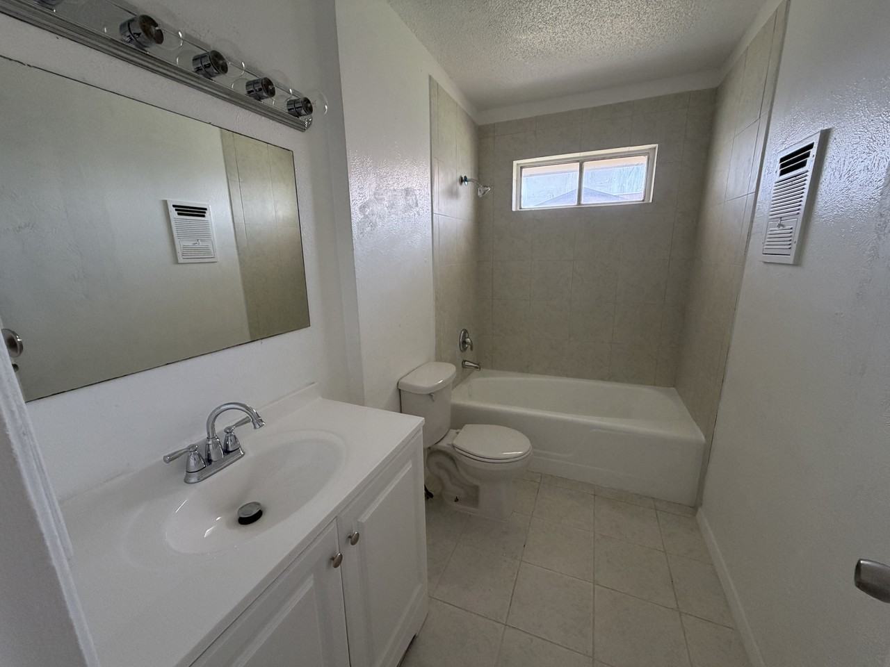 3020 Lourdes St #3020 - Photo 4 of 7