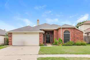 2613 Clovermeadow Dr - Photo 1 of 1