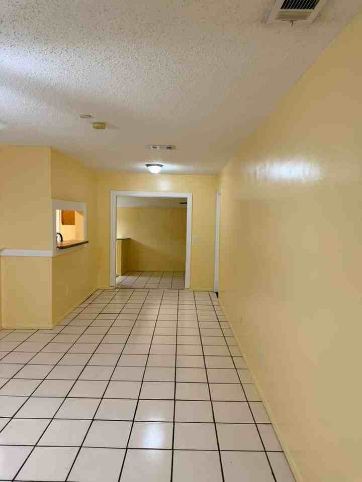 1715 Bentley Blvd #1 - Photo 7 of 23
