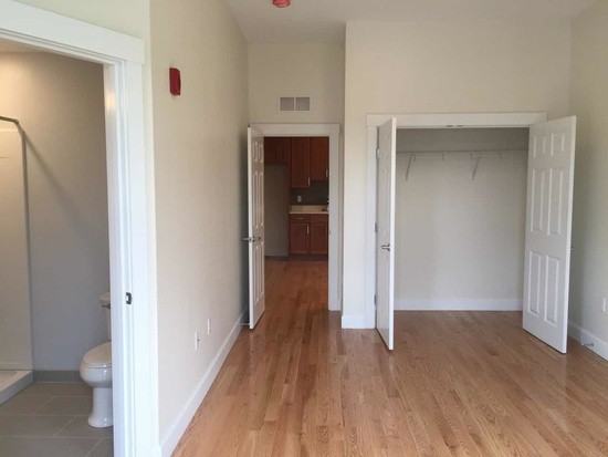 367 Harvard St #4 - Photo 4 of 41