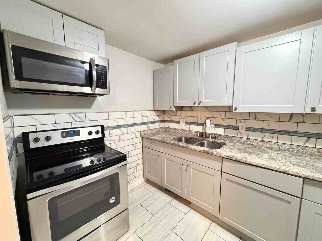 132 Denrose Dr #132 - Photo 3 of 31