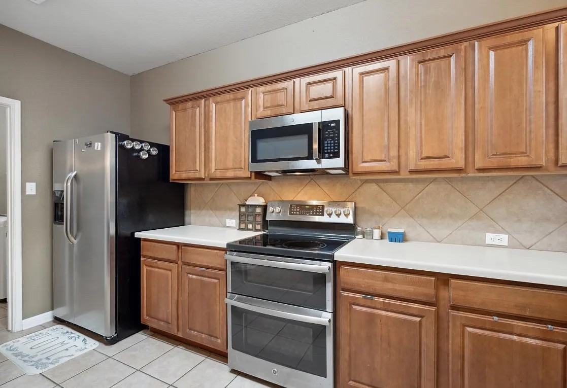 2108 Narrow Glen Pkwy - Photo 4 of 23