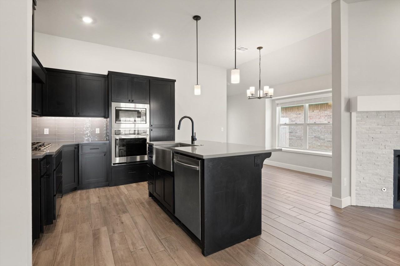 13933 Klinsman Rd #1 - Photo 7 of 27