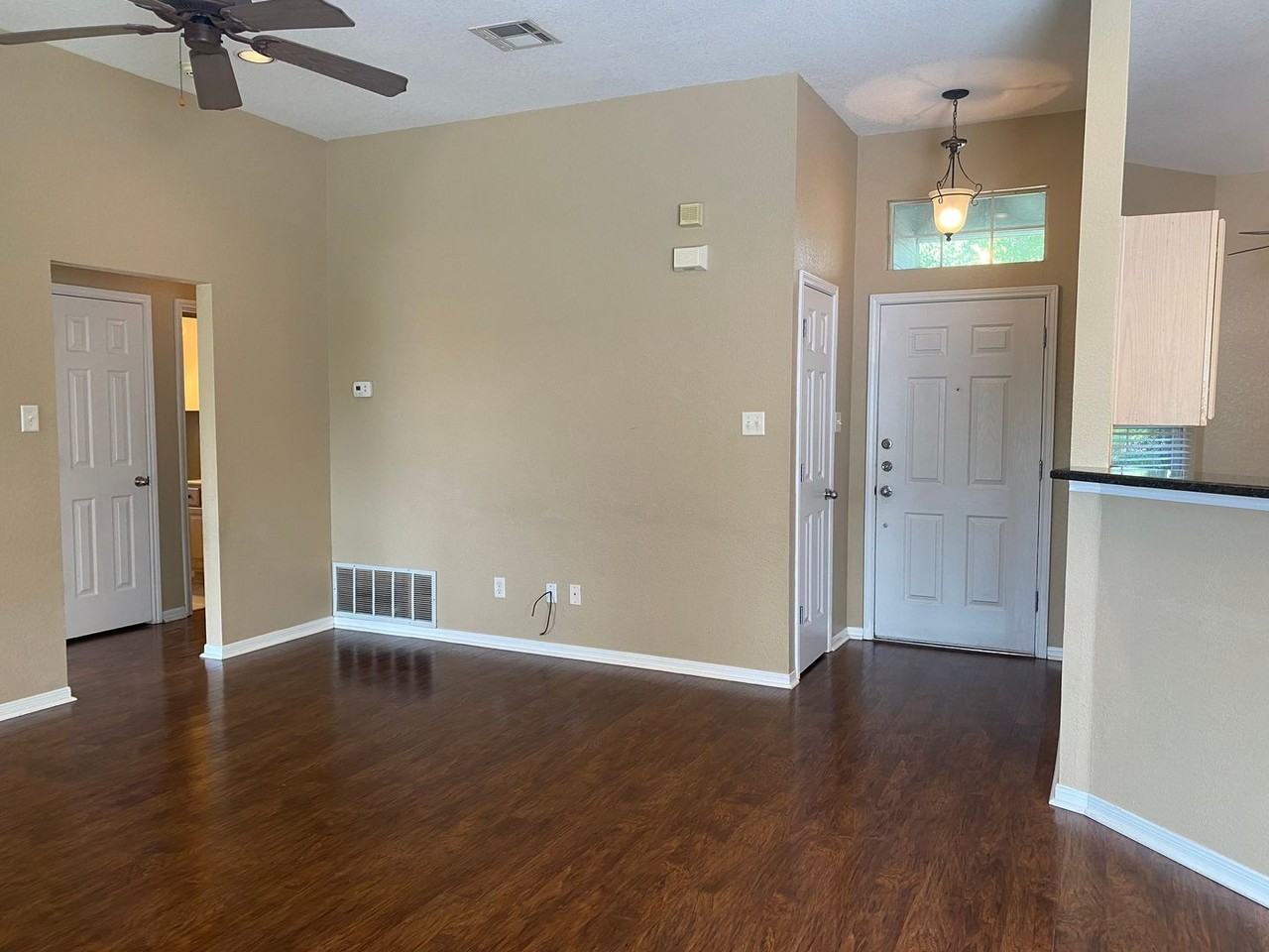 921 Westway Dr - Photo 3 of 24
