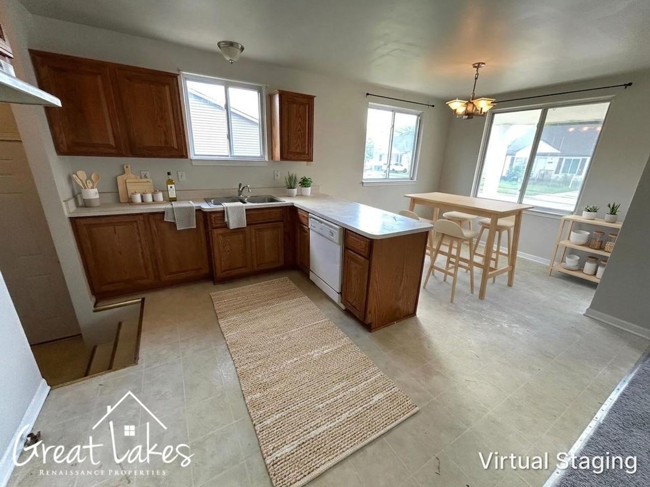 27510 Garfield St - Photo 3 of 14
