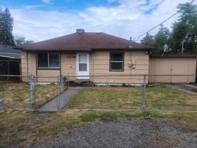 11005 Yakima Ave S - Photo 1 of 1
