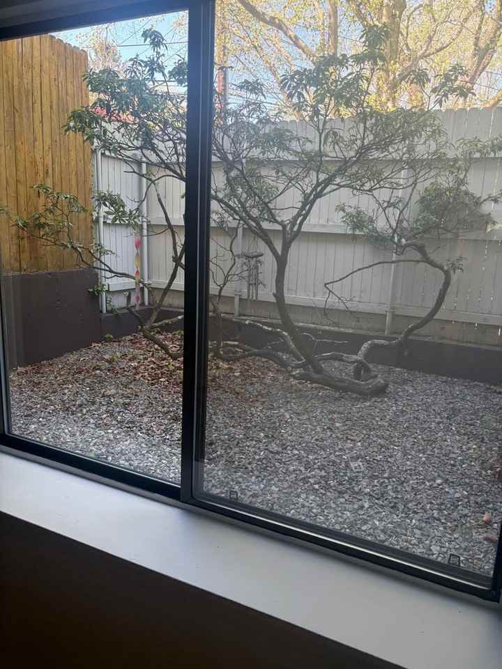 340 Newton St - Photo 7 of 7
