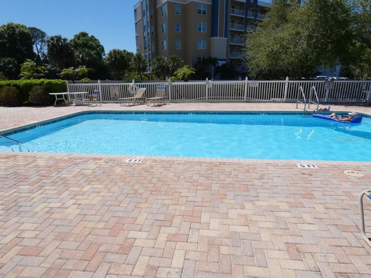 1050 Starkey Rd #405 - Photo 3 of 25
