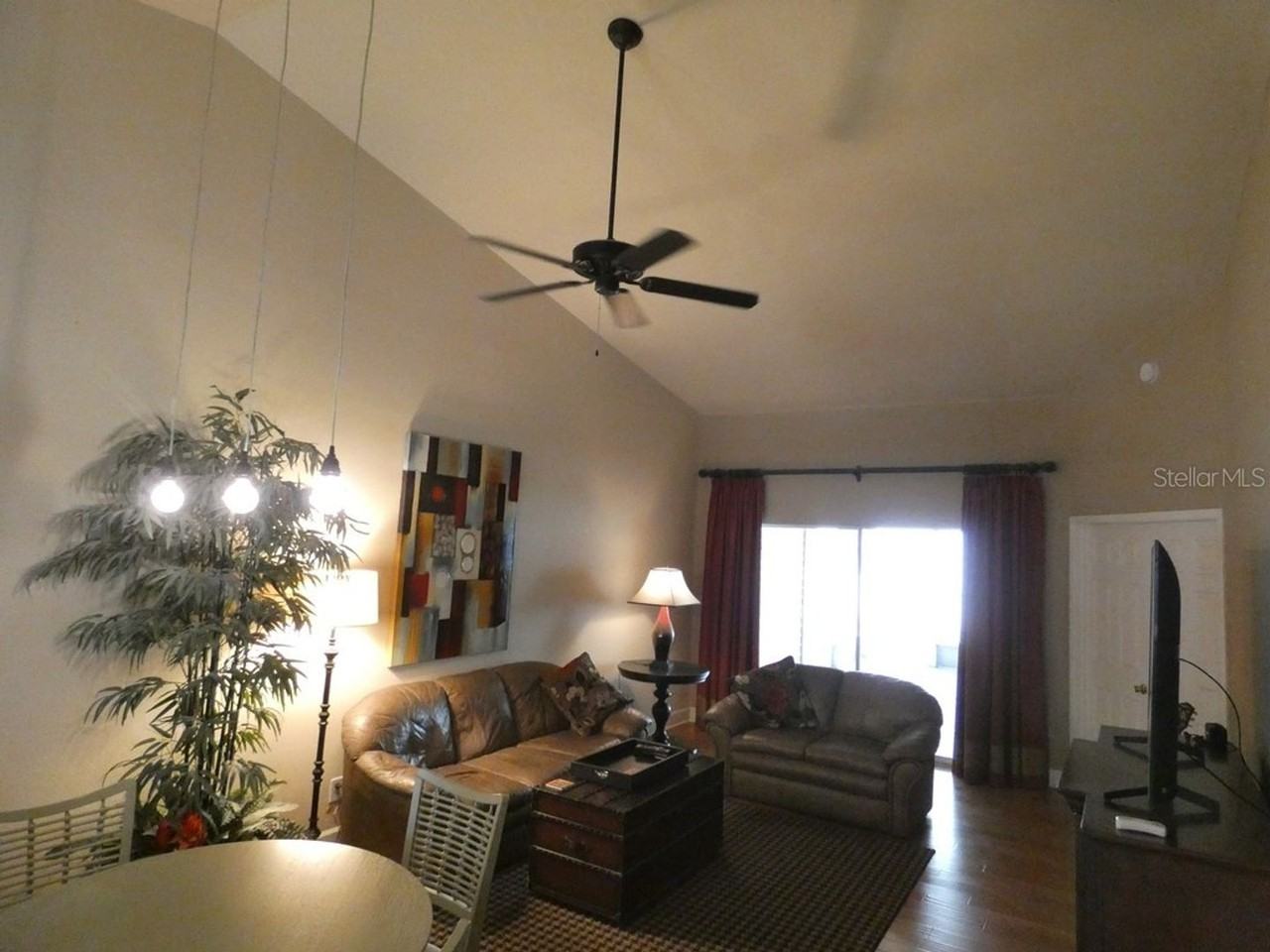 1050 Starkey Rd #405 - Photo 5 of 25