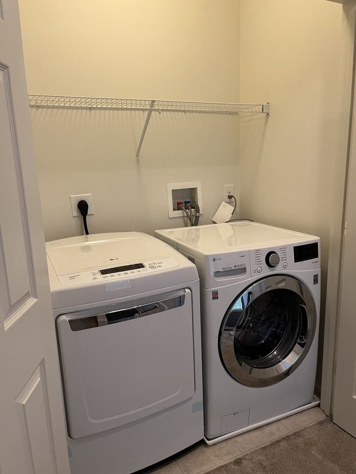1134 Clemson St #1 - Photo 5 of 15