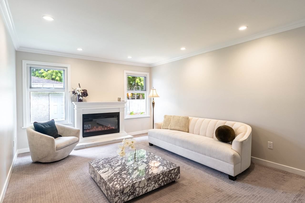 7776 Osler Street - Photo 6 of 25