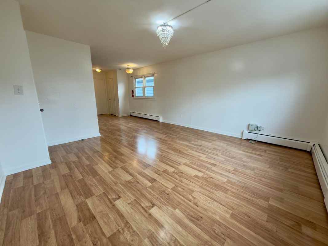 215 Seaview Ave ##2 - Photo 4 of 26