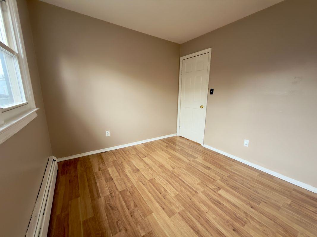 215 Seaview Ave ##2 - Photo 5 of 26