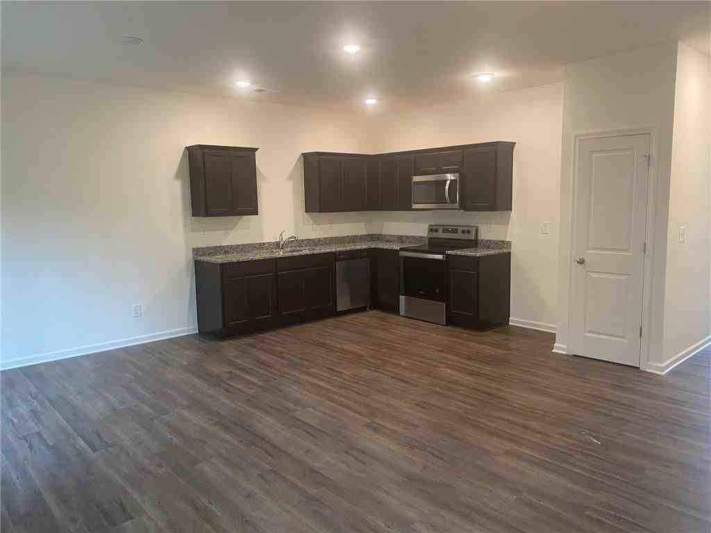 1117 Union Pacific Way - Photo 2 of 16