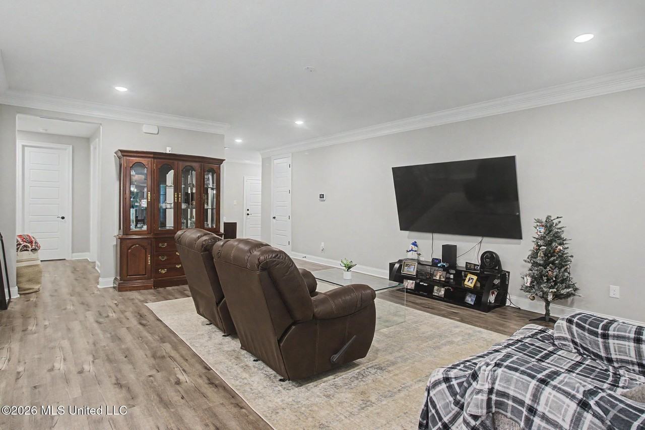 16821 W Landon Green Cir - Photo 4 of 23