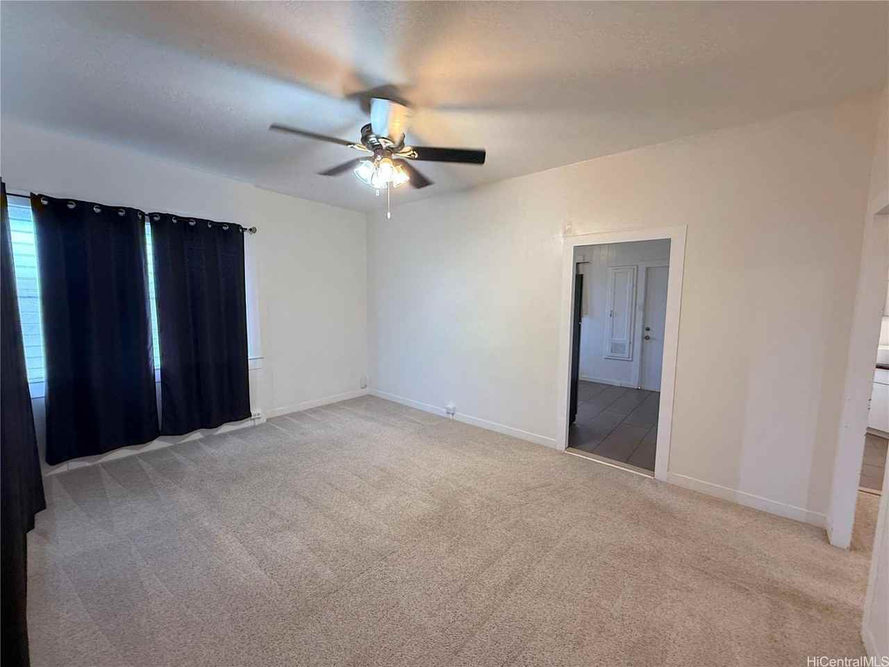 2158 Kanealii Ave - Photo 2 of 8