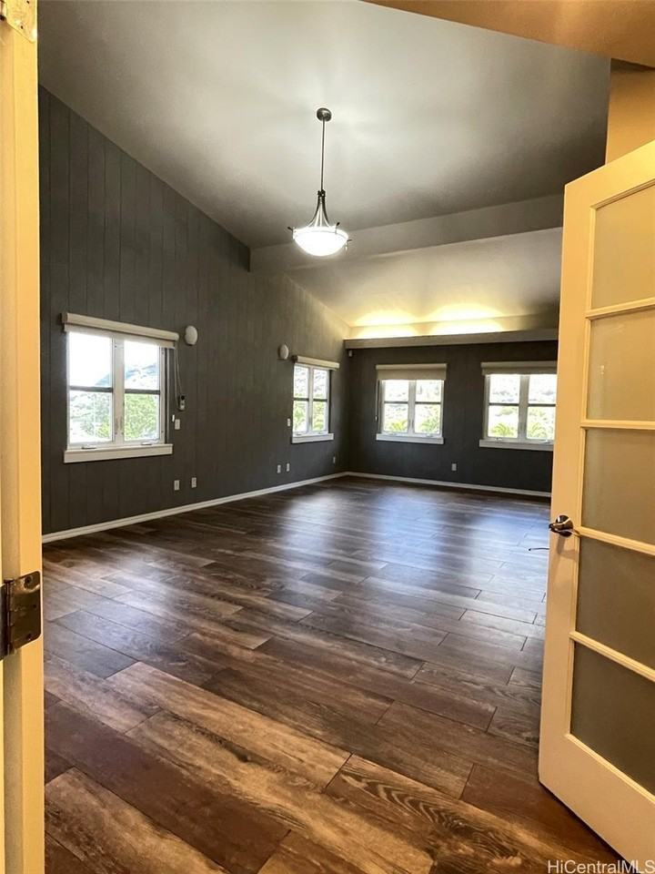 733 Hind Iuka Dr - Photo 6 of 15