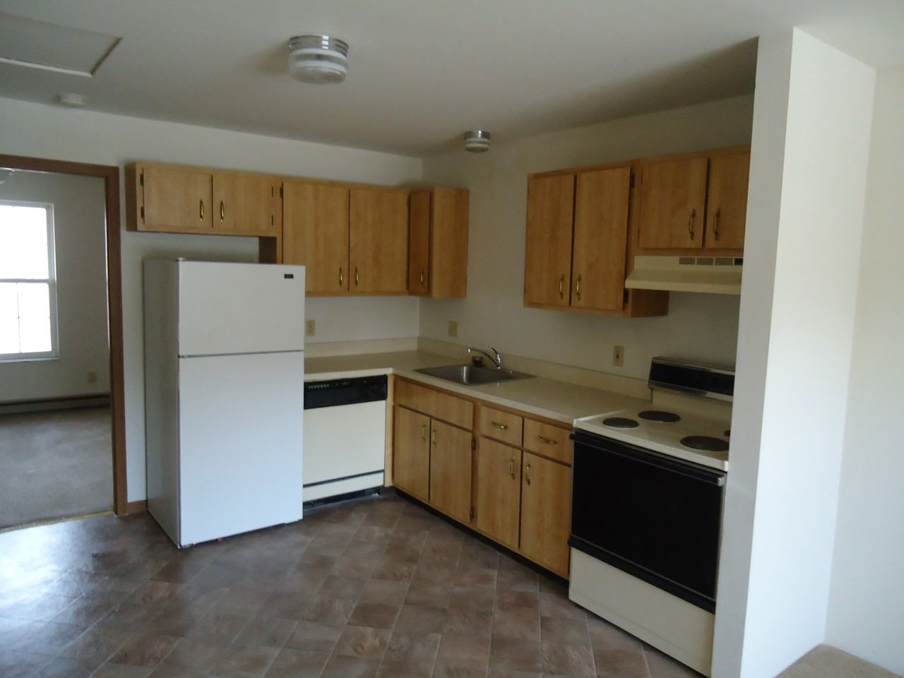 1220 Saline Rd #5 - Photo 5 of 8
