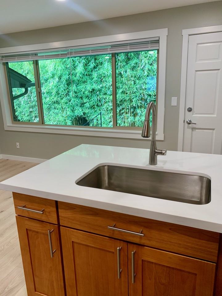 7010 California Ave Sw #5 - Photo 4 of 19
