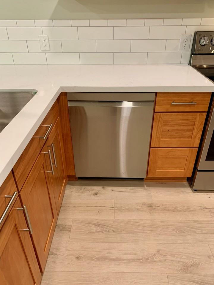 7010 California Ave Sw #5 - Photo 5 of 19