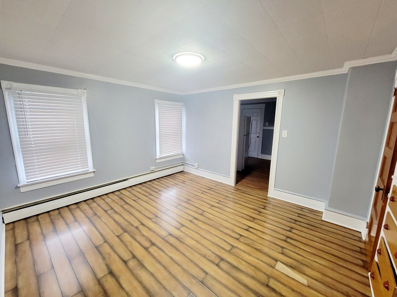 414 E Main St #414B - Photo 4 of 6