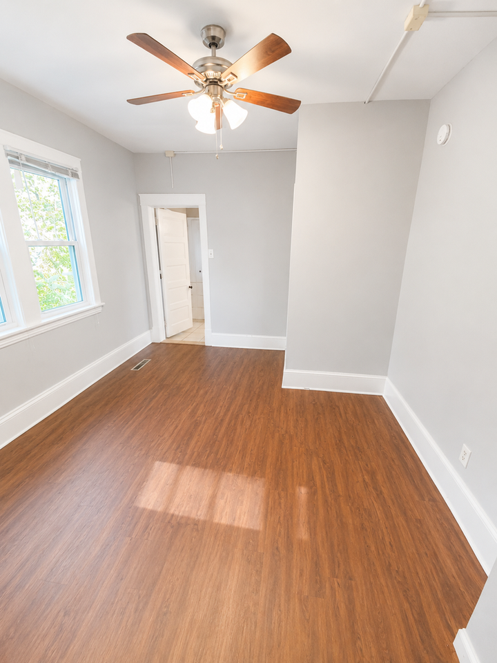 1231-8TH - Photo 3 of 15