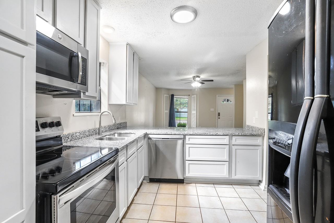 12822 Hodges Ln #105 - Photo 5 of 15