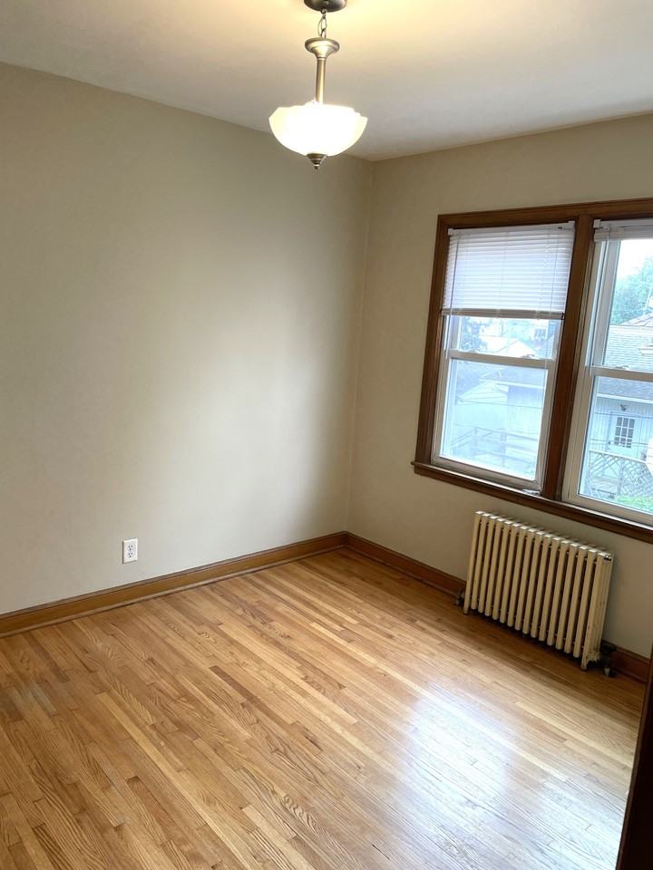 1120 Grand Apartments - Photo 7 of 12
