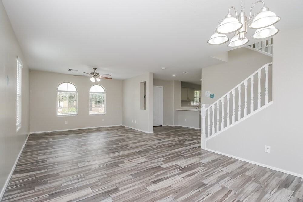 3348 E Franklin Ave - Photo 6 of 17