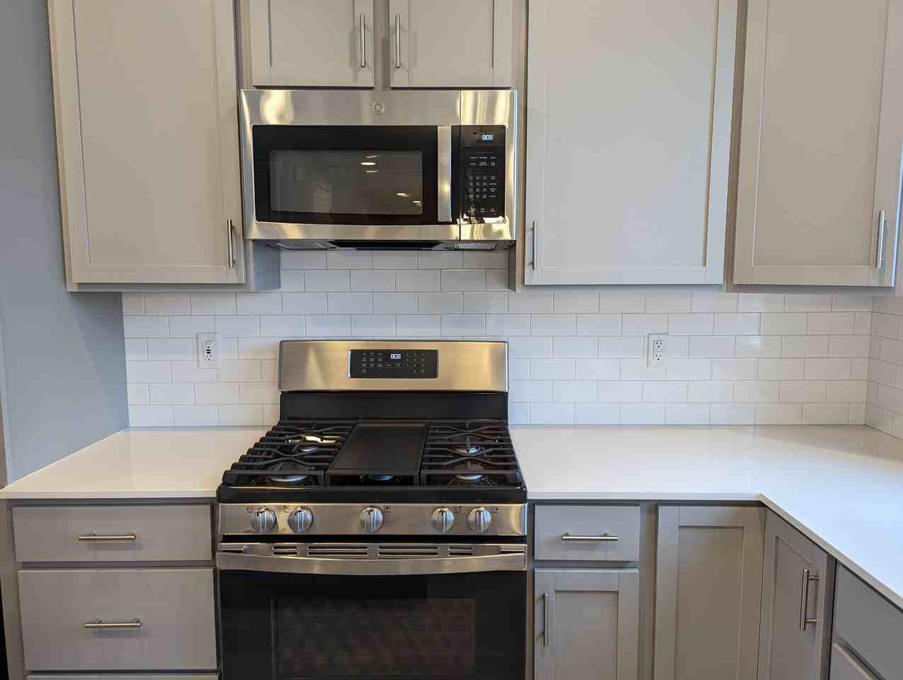1407 N 3500 W - Photo 7 of 36