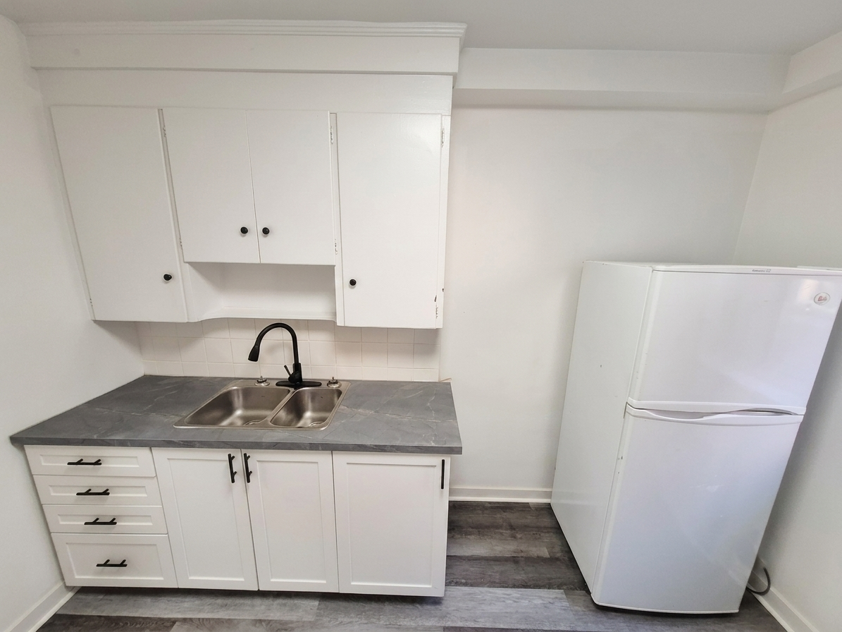 1000 O'Connor Dr #101 - Photo 6 of 17