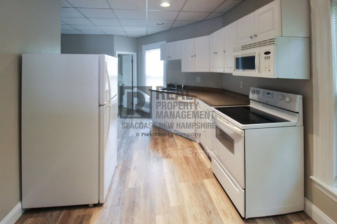98 Academy St #4