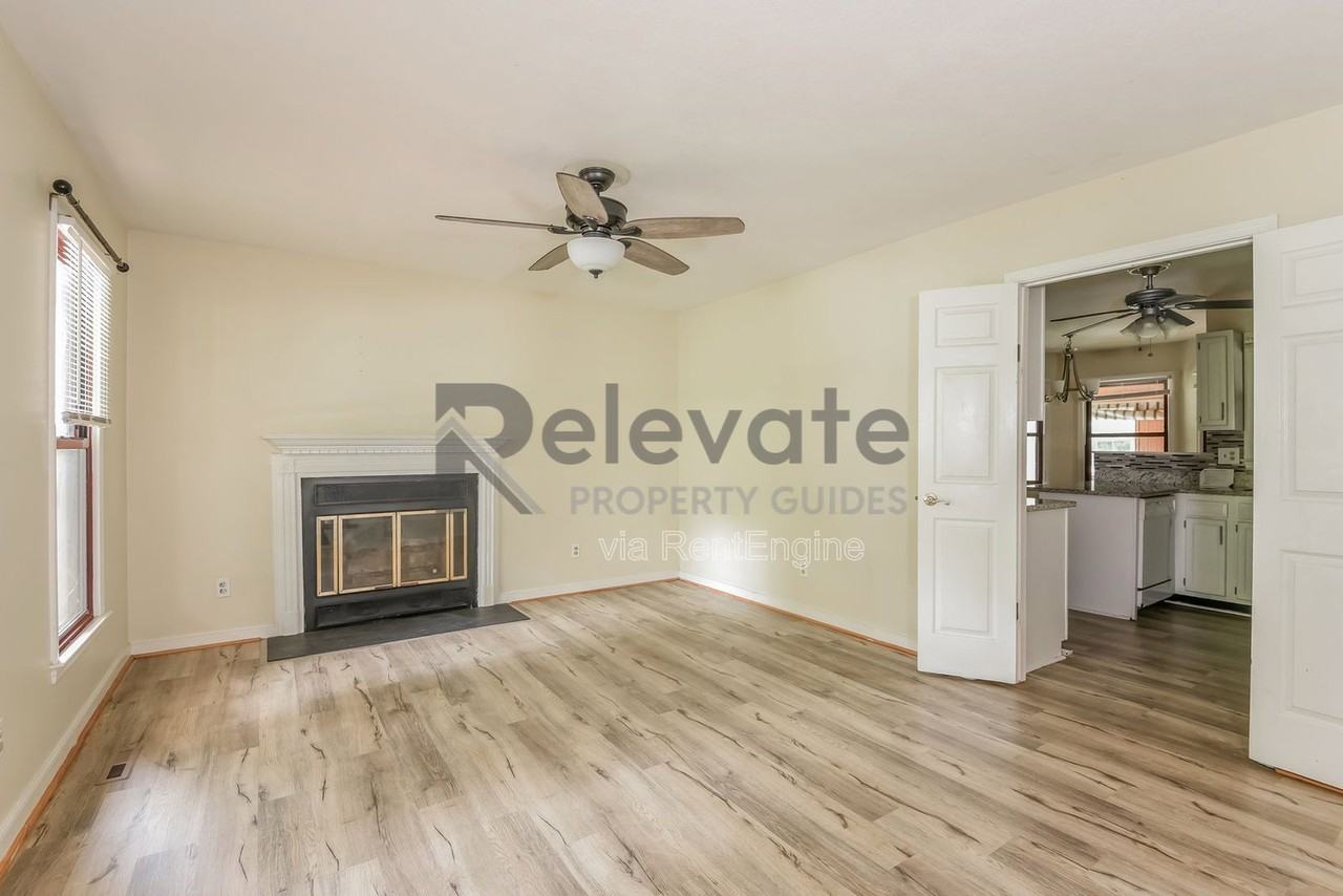 1031 Huntersdell Ter - Photo 2 of 20