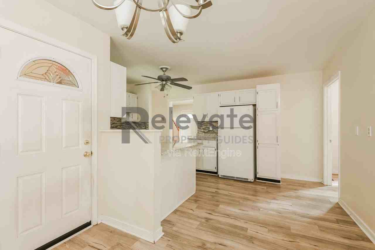 1031 Huntersdell Ter - Photo 6 of 20